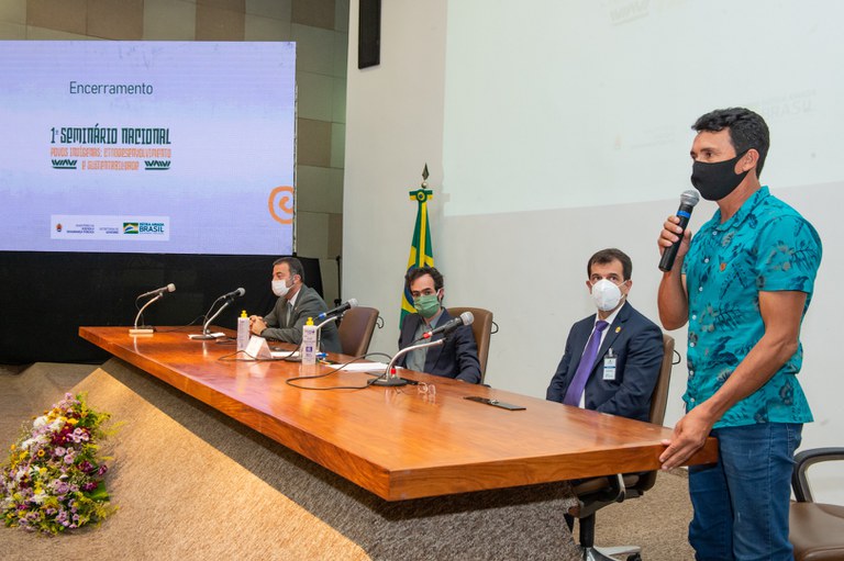 FUNAI: Ao final do 1º Seminário Nacional sobre Etnodesenvolvimento, indígenas defendem autonomia das comunidades