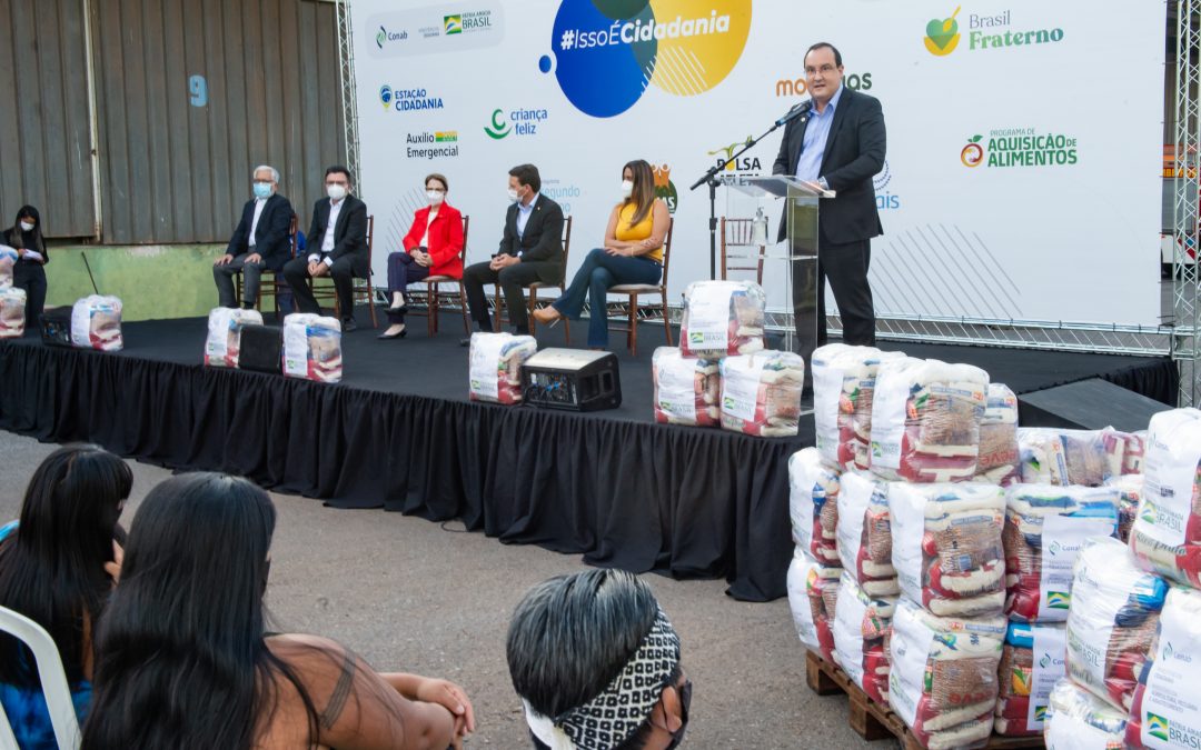 FUNAI: Presidente da Funai participa da entrega simbólica de mais de 1 mil cestas de alimentos a indígenas em Brasília