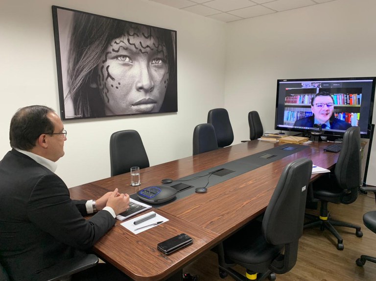 FUNAI: Presidente da Funai aborda questões indígenas e política fundiária em evento virtual
