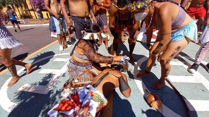 CONGRESSO EM FOCO: Indígenas são reprimidos durante protesto contra demarcação de terra