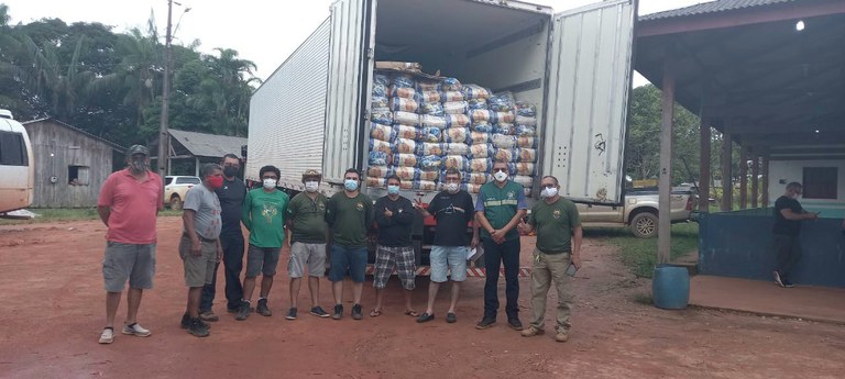 FUNAI: Funai entrega nova remessa de 2 mil cestas de alimentos a indígenas do Amapá