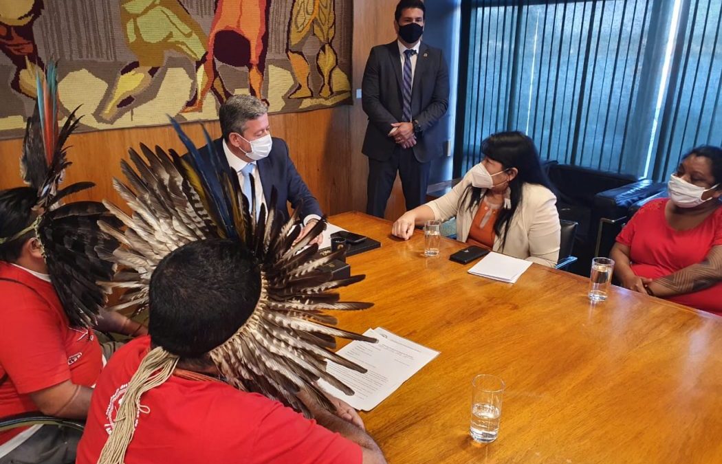 CIMI: Lideranças reúnem-se com presidente da Câmara e pedem arquivamento de projetos anti-indígenas