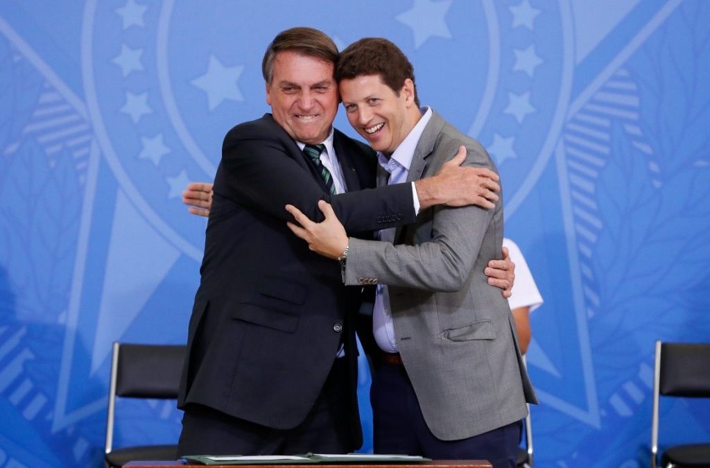 AMAZÔNIA NOTÍCIA E INFORMAÇÃO: PROGRAMA ADOTE UM PARQUE VIOLA DIREITOS DE COMUNIDADES TRADICIONAIS, DIZEM JURISTAS