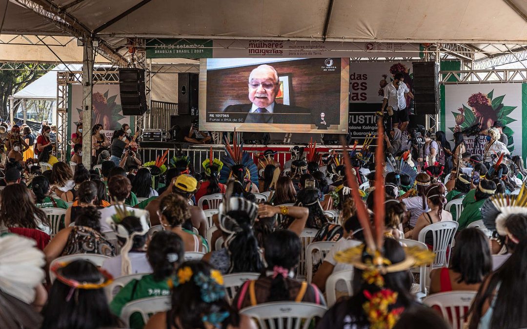 GREENPEACE: A força das mulheres ancestrais: durante a Marcha das Mulheres Indígenas, relator vota contra o marco temporal