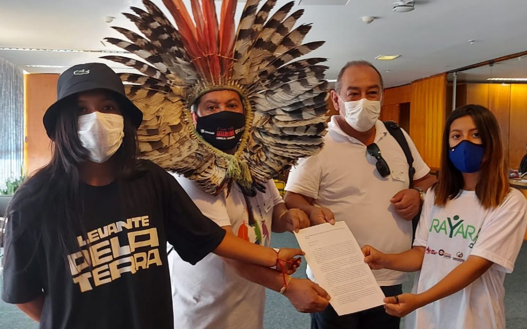 APIB: Lideranças indígenas protocolam carta ao ministro do STF Alexandre de Moraes