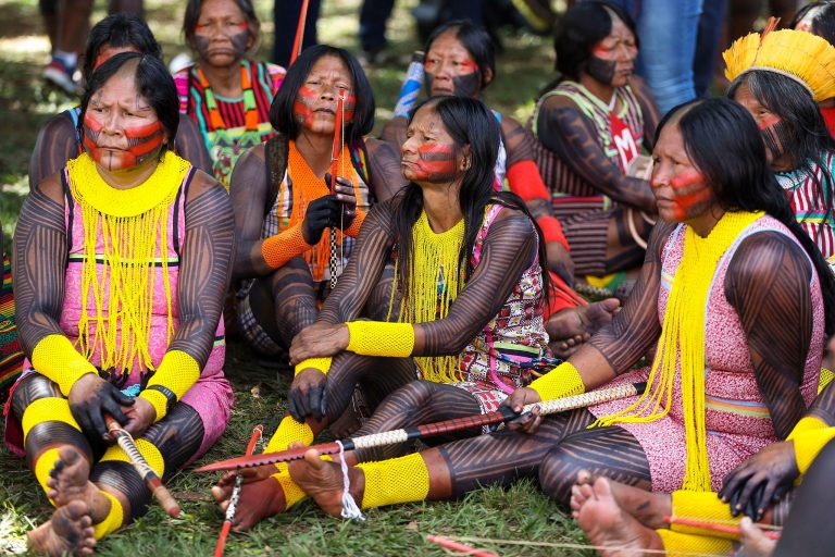 CÂMARA: Comissões debatem violência contra mulheres indígenas