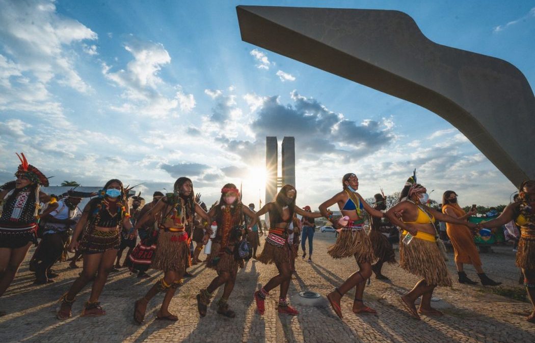 CIMI: Nossa voz é a resistência: 4 mil mulheres indígenas ocupam Brasília no dia 7 de setembro