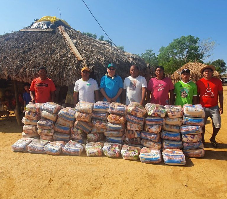 FUNAI: No Mato Grosso, Funai distribui mais de 3 mil cestas básicas a indígenas Xavante