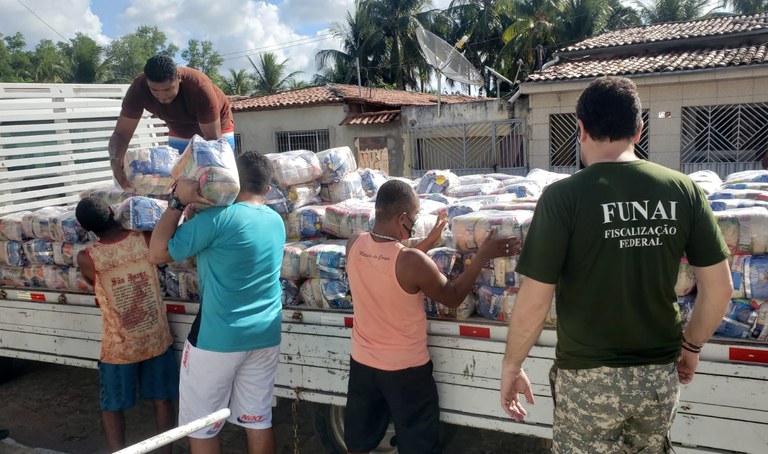 FUNAI: Funai distribui 7 mil cestas básicas a comunidades indígenas da Paraíba