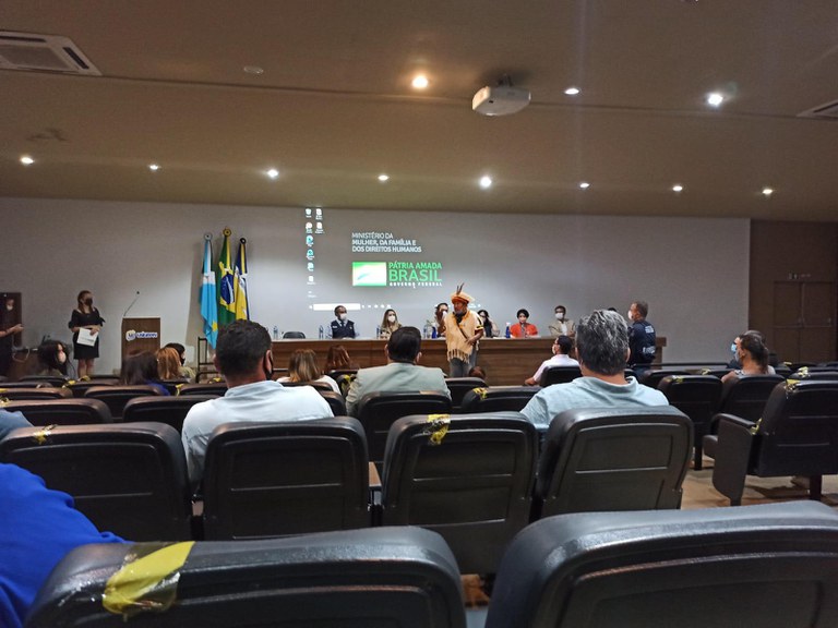 FUNAI: Funai participa da apresentação de plano do Governo Federal para proteção a jovens e crianças indígenas em Dourados (MS)