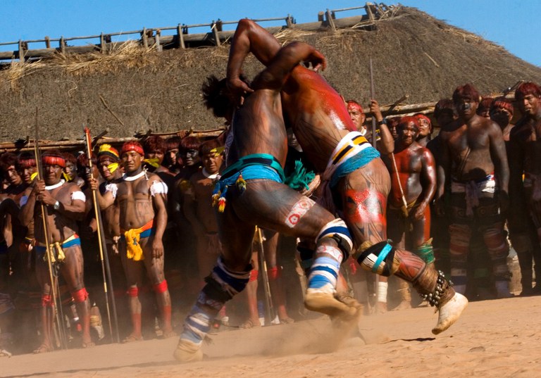FUNAI: No Dia do Esportista (19/02), conheça a Huka Huka: a luta corporal do Xingu
