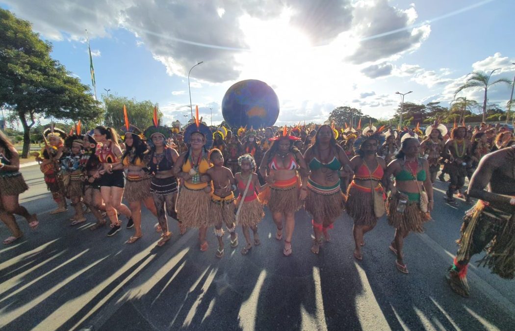 CIMI: Indígenas de todo o país marcham em defesa da demarcação dos territórios, em Brasília