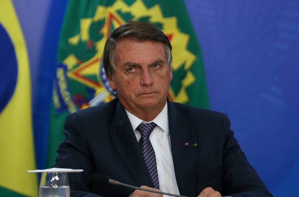 FOLHA DE SÃO PAULO: Tribunal dos Povos encerra julgamento de crimes de Bolsonaro e sentença sai em julho