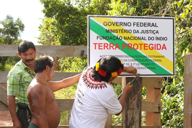 APIB: Apib recorre ao STF para proteger povo Yanomami e denunciar incentivo do governo federal ao garimpo ilegal