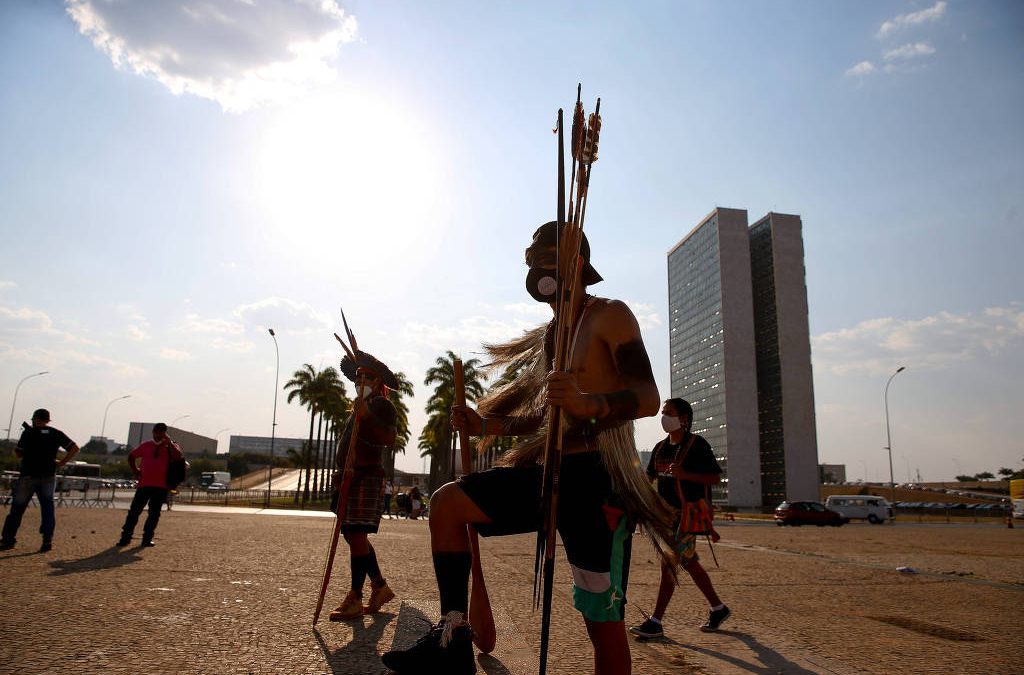 FOLHA DE SÃO PAULO: Na contramão do genocídio indígena
