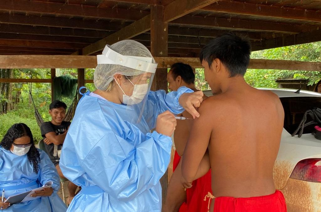 IEPÉ: Indígenas foram mais infectados pela COVID-19 e tiveram menor cobertura vacinal