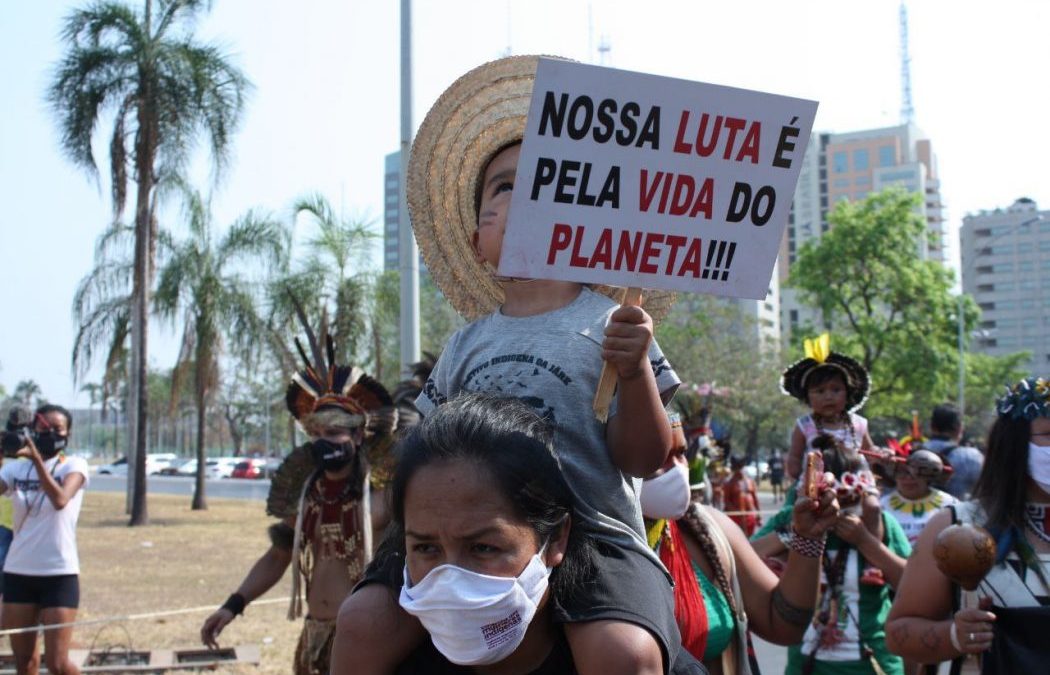 CIMI: Em carta, bispos brasileiros afirmam que “não cabe neutralidade” perante projeto autoritário do atual governo