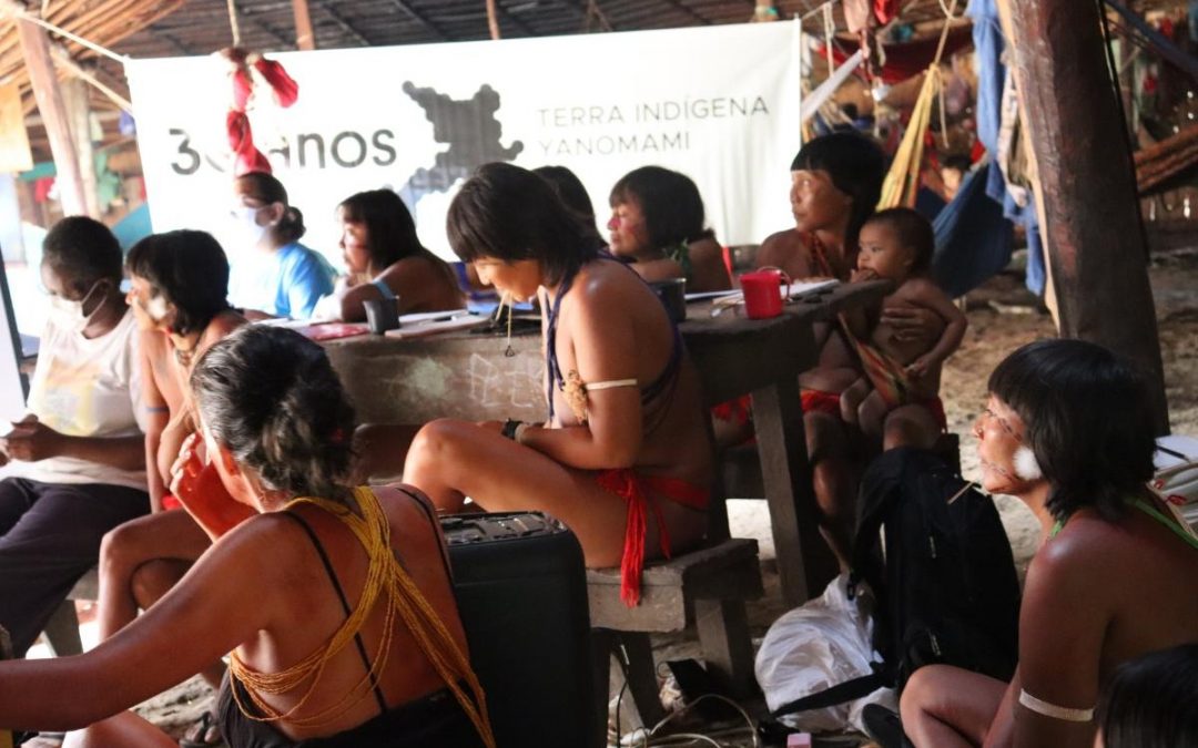 RBA: Em carta a Lula, mulheres Yanomami pedem fim do garimpo nas terras indígenas. ‘Cumprir a lei’  ￼
