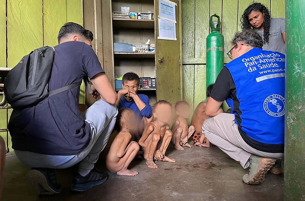 FOLHA DE SÃO PAULO: Pneumonia causou 1/3 das mortes evitáveis de crianças yanomamis em 2022