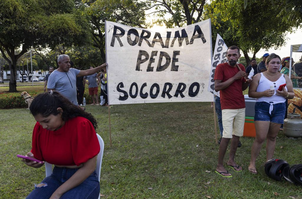 FOLHA DE SÃO PAULO: Garimpeiros fazem reunião esvaziada e xingam imprensa em Roraima
