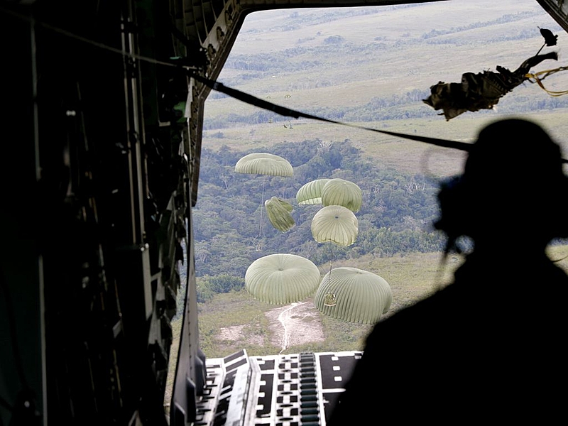 BRASIL DE FATO: Teoria conspiratória do Exército guiou ataques de Bolsonaro aos Yanomami, dizem especialistas