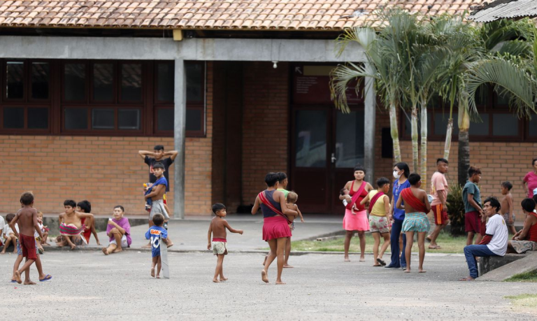 AMAZÔNIA NOTÍCIA E INFORMAÇÃO: Governo instala antenas para prover internet na terra Yanomami