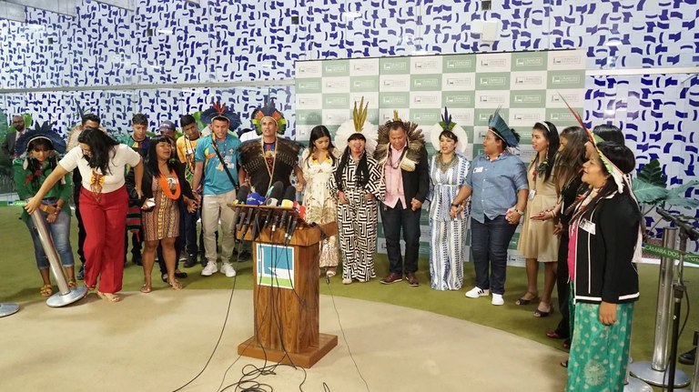 FUNAI: Funai participa do lançamento da Frente Parlamentar Mista em Defesa dos Direitos dos Povos Indígenas