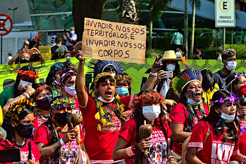 BRASIL DE FATO: Puyr Tembé: ‘Difícil ver mulheres indígenas vendendo ou arrendando terra: mãe não se negocia’