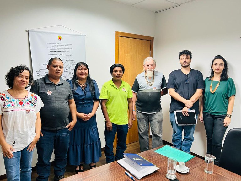 FUNAI: Lideranças Karipuna de Rondônia solicitam à Funai reforço do combate a invasões de áreas indígenas