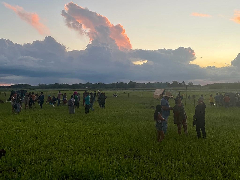 BRASIL DE FATO: Nove indígenas que lutam contra condomínio de luxo em terra ancestral completam 20 dias presos