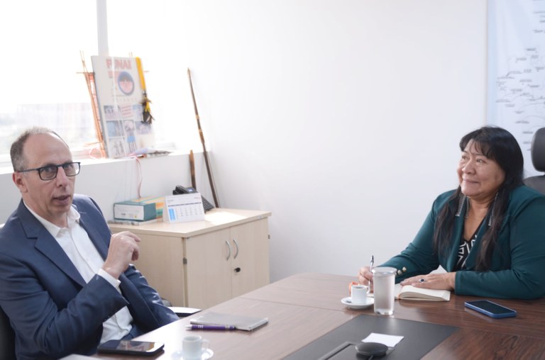 FUNAI: Funai recebe diretor da Climate Rights International; encontro tratou da preservação ambiental