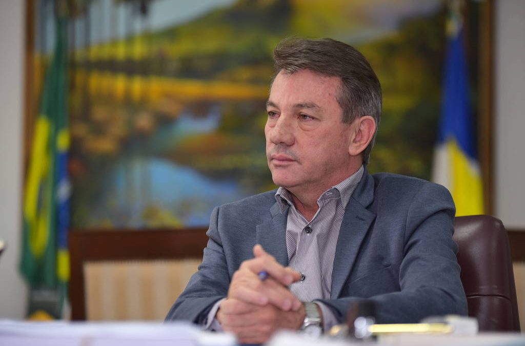 FOLHA DE S. PAULO: MPF ajuíza ação contra governador de RR por dizer que indígenas têm que se aculturar