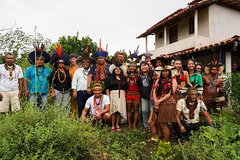 BRASIL DE FATO: Ministra dos Povos Indígenas, Sonia Guajajara, visita territórios Pataxó em conflito na Bahia