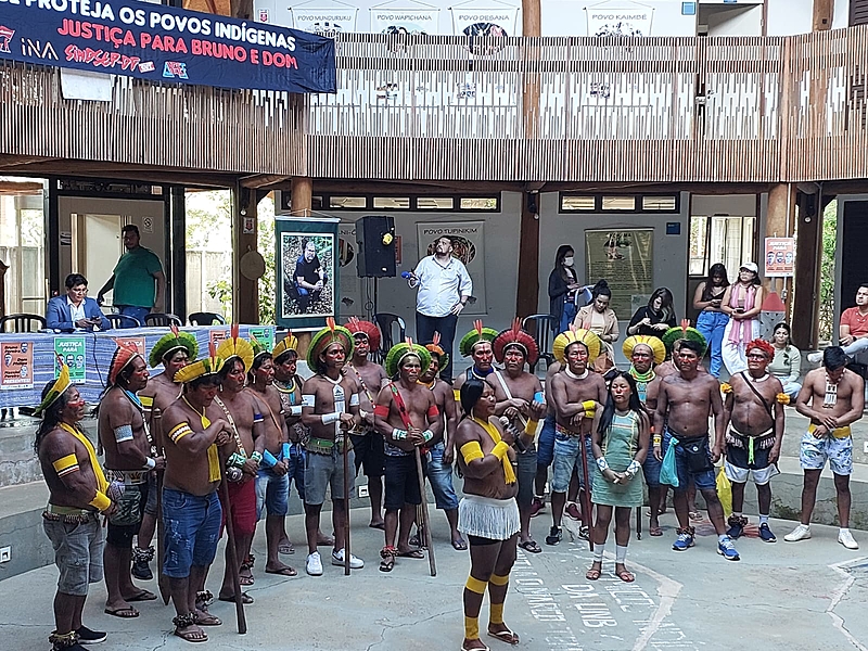 BRASIL DE FATO: Pedidos por justiça e proteção a servidores da Funai marcam ato em memória de Bruno e Dom no DF