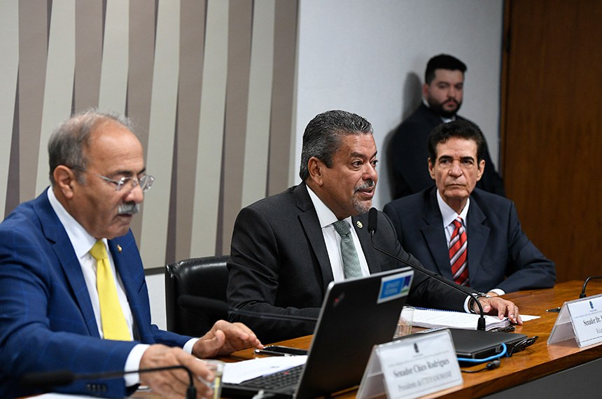 SENADO: Relatório propõe ações para socorrer ianomâmis e garimpeiros