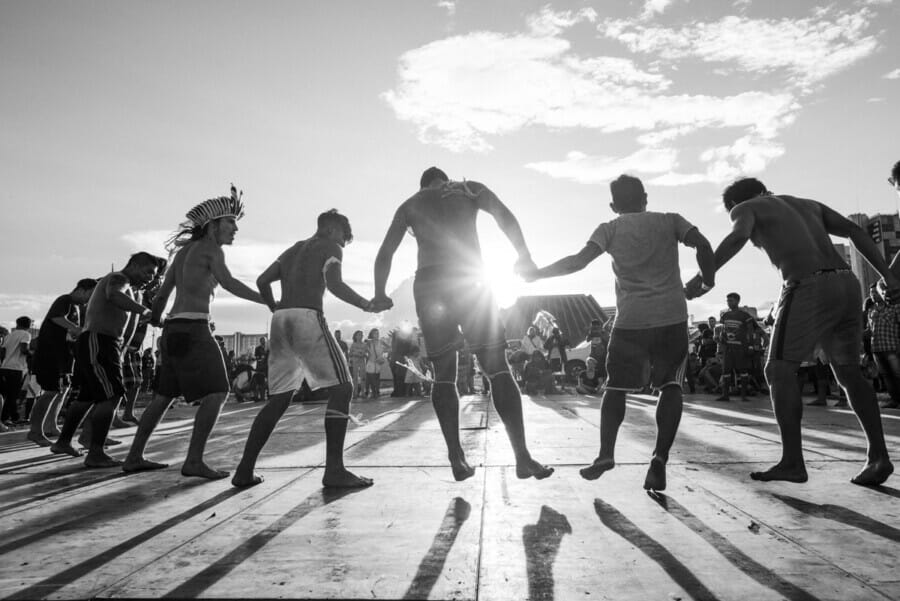 CONGRESSO EM FOCO: SEGUNDO EPISÓDIO DE DONOS DA TERRA MOSTRA COMO NASCEU A TESE DO MARCO TEMPORAL. ASSISTA
