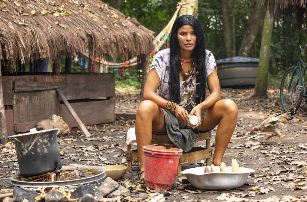 FOLHA DE S. PAULO: Suyane Moreira comemora representatividade com núcleo indígena em ‘Terra e Paixão’