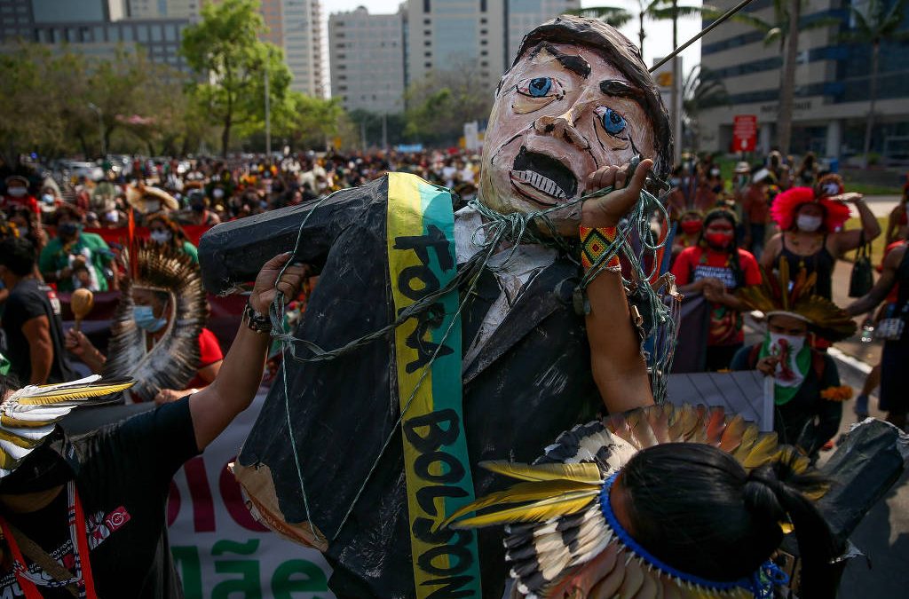 FOLHA DE SÃO PAULO: Assassinatos de indígenas quase dobram e conflitos aumentam 567% sob Bolsonaro