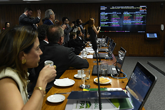 BRASIL DE FATO: After articulation by the rural caucus, Senate commission approves timeframe thesis bill aimed to limiting the demarcation of Indigenous lands