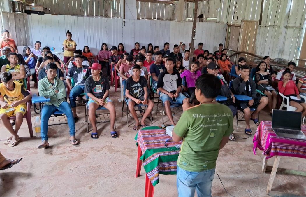 CIMI: Intercâmbio entre juventudes indígenas de Tefé e Roraima promove seguridade de direitos e defesa dos territórios indígenas