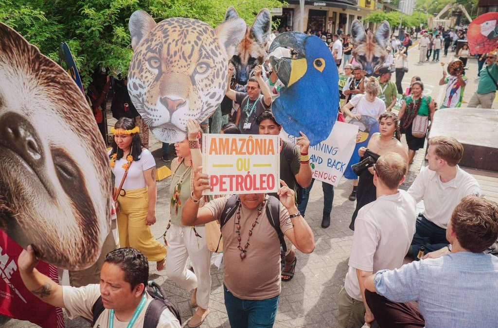 FOLHA DE S. PAULO: Indígenas da amazônia criam G9, coalizão para pressionar governos por proteção da floresta