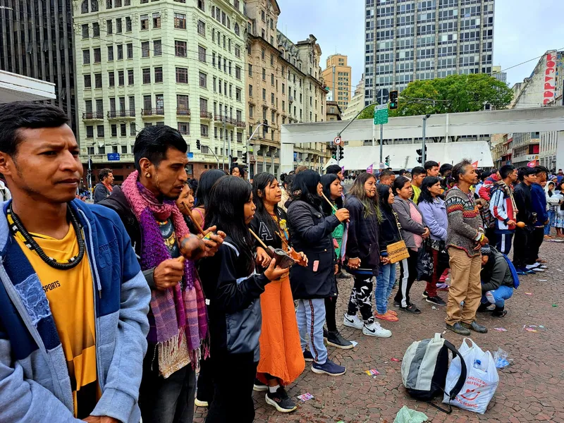 BRASIL DE FATO: Indígenas Guarani Mbya protestam na Prefeitura de São Paulo exigindo educação diferenciada
