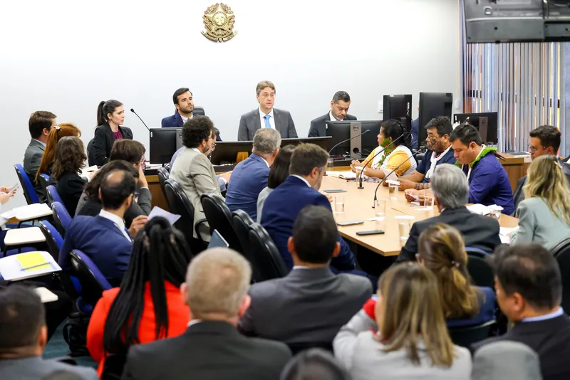 BRASIL DE FATO: Após acordo no STF, indígenas esperam indenização para retirada de fazendeira, que segue em TI sob escolta da PM