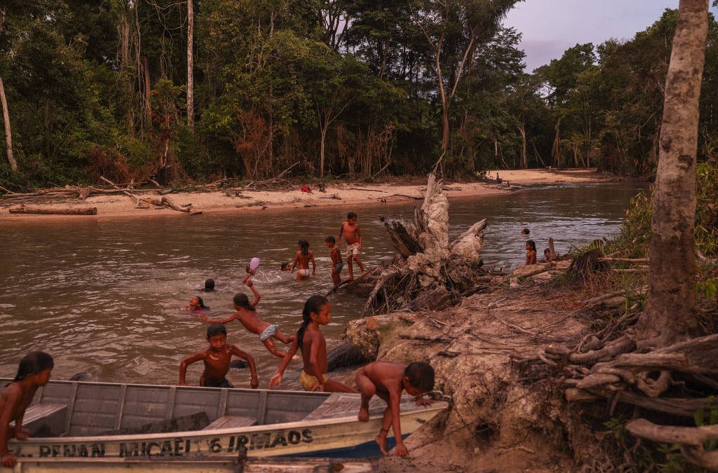 FOLHA DE S. PAULO: Governo prepara expulsão de garimpeiros de terra indígena onde crianças adoeceram com mercúrio