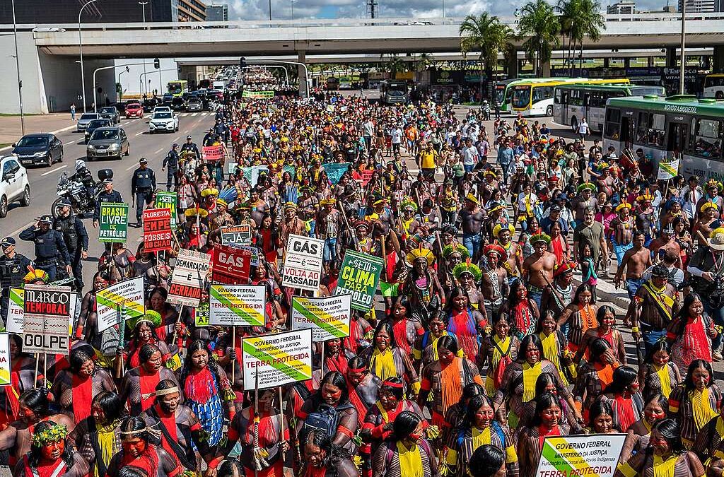 GREENPEACE: Em defesa dos territórios: Direitos Indígenas não se Negociam!