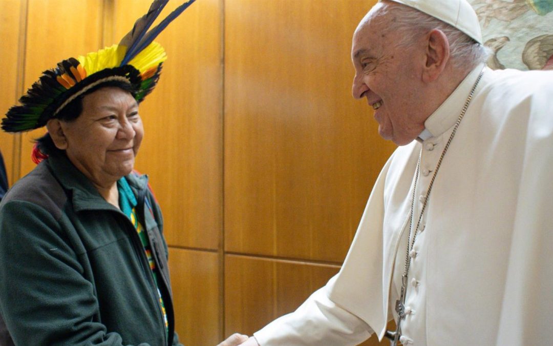 AMAZÔNIA REAL: ‘Ele também é a natureza’, diz Davi Kopenawa sobre papa Francisco