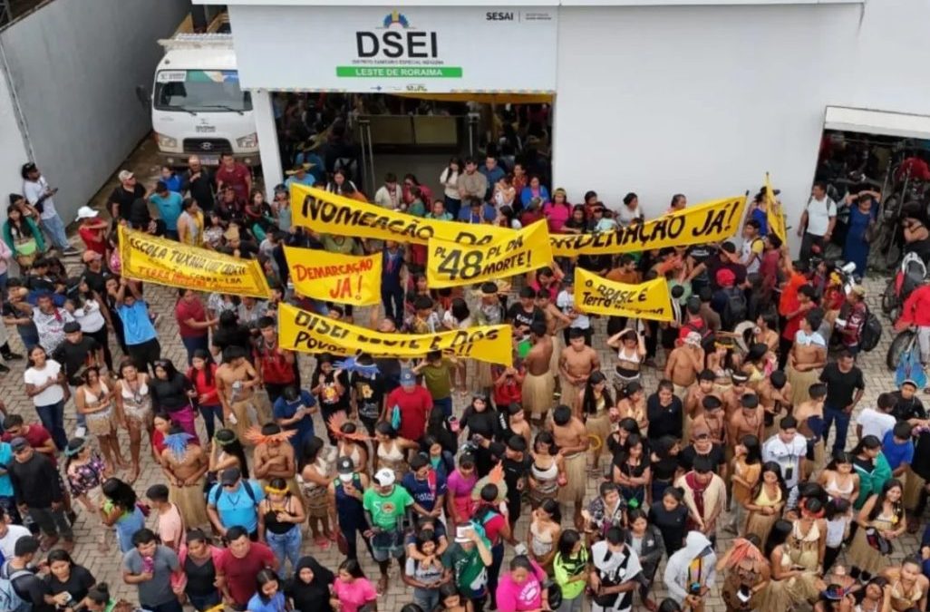 CIMI: Movimento Indígena de Roraima ocupa Distrito Sanitário Especial Indígena Leste, nesta quinta (15)