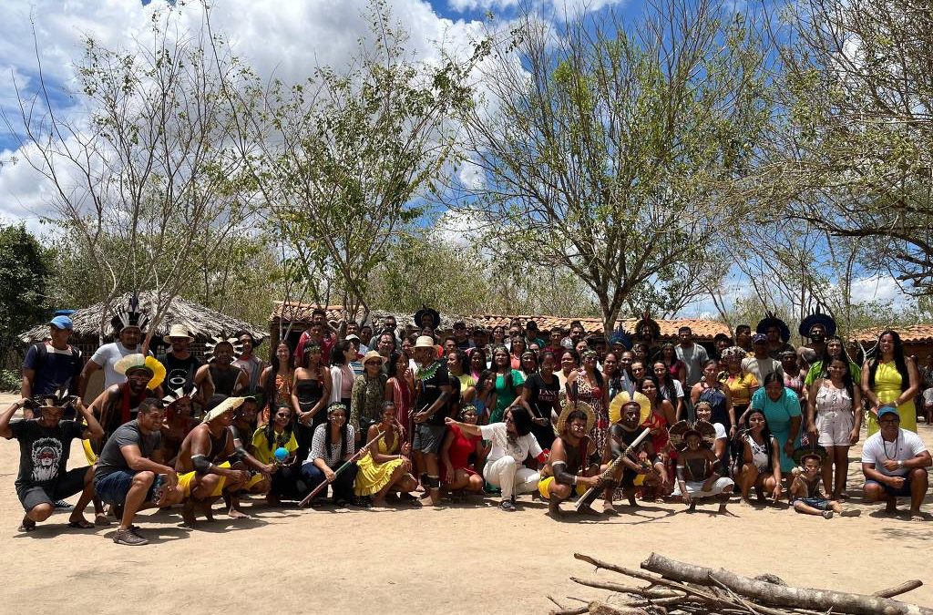 FOLHA DE S. PAULO: Curso forma mais de 200 professores indígenas em Alagoas