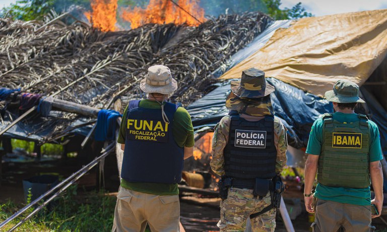 FUNAI: Governo Federal destrói o dobro dos alvos previstos e impõe prejuízo milionário ao garimpo na Terra Indígena Kayapó