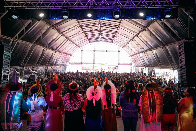 FUNAI: Funai exalta papel das lideranças femininas durante IV Marcha das Mulheres Indígenas em Brasília